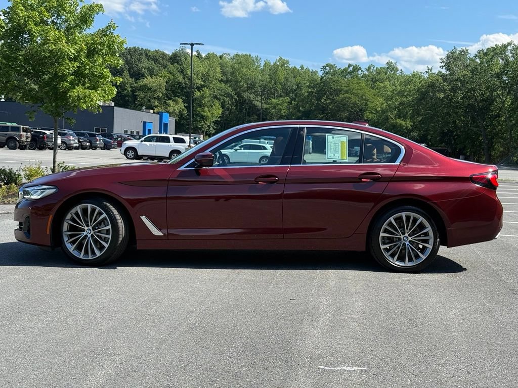 Used 2023 BMW 530i xDrive w/ Convenience Package AWD/4WD image 3