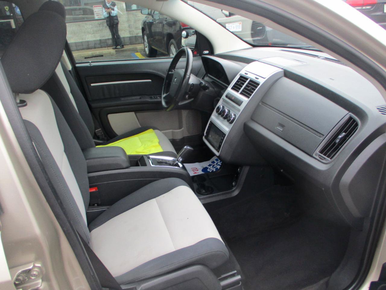Used 2009 Dodge Journey SXT w/ Rear Seat Video Group I FWD image 7