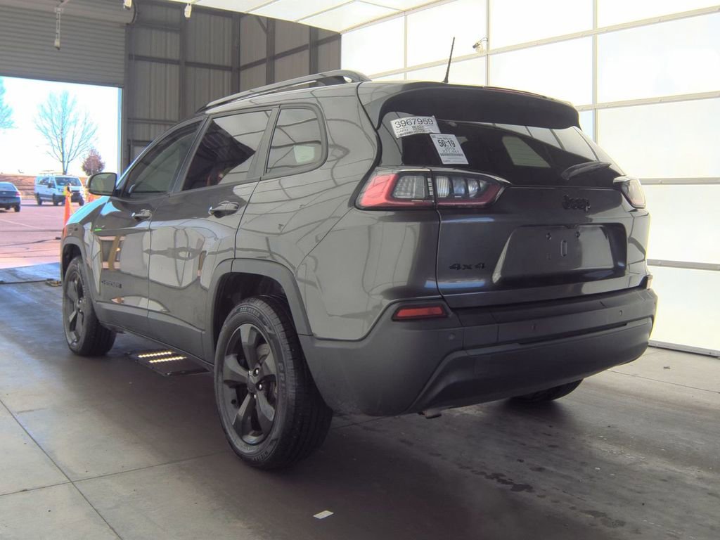 Used 2019 Jeep Cherokee Latitude Plus image 5