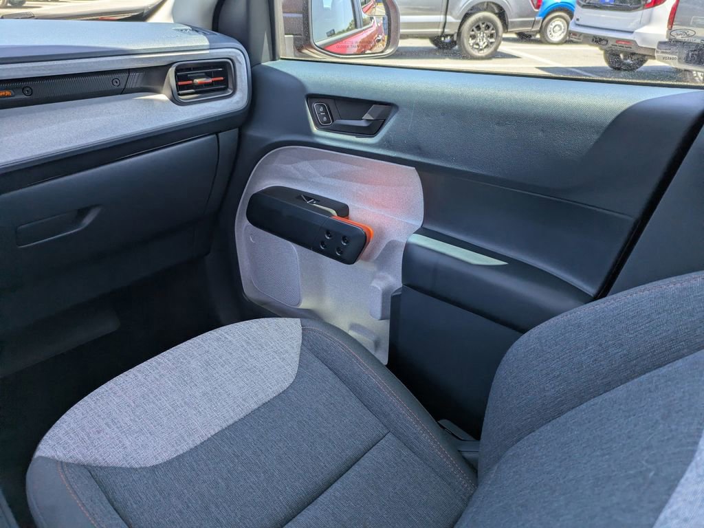 Used 2024 Ford Maverick XLT image 18