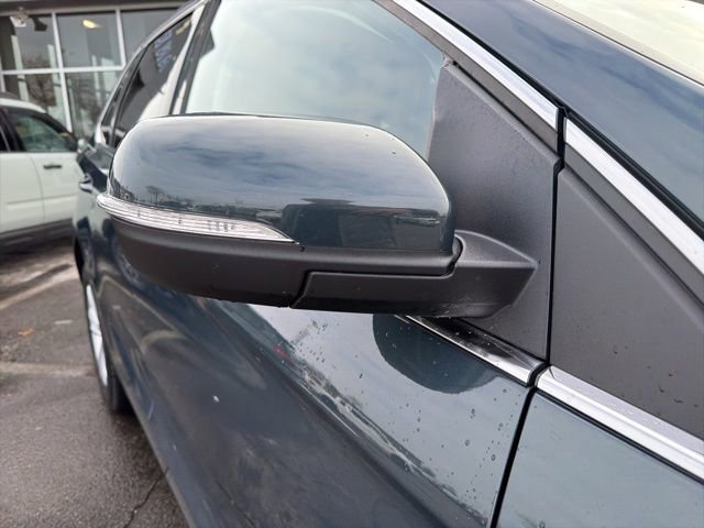 Certified 2019 Ford Edge SEL w/ Equipment Group 201A image 4