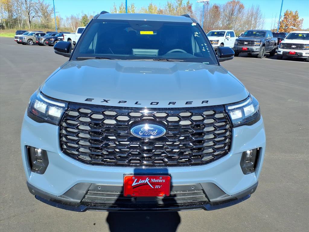 New 2026 Ford Explorer ST-Line image 6