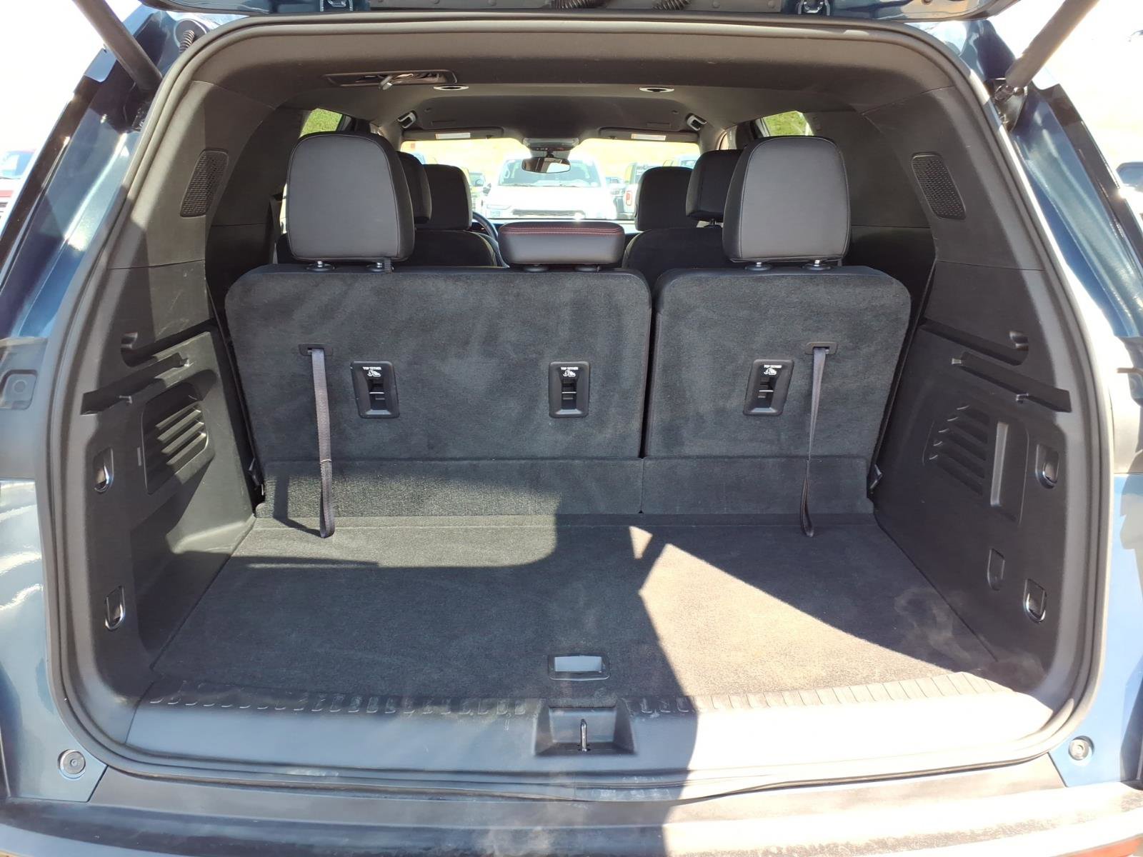 Used 2024 Chevrolet Traverse Z71 w/ LPO, Floor Liner Package image 10