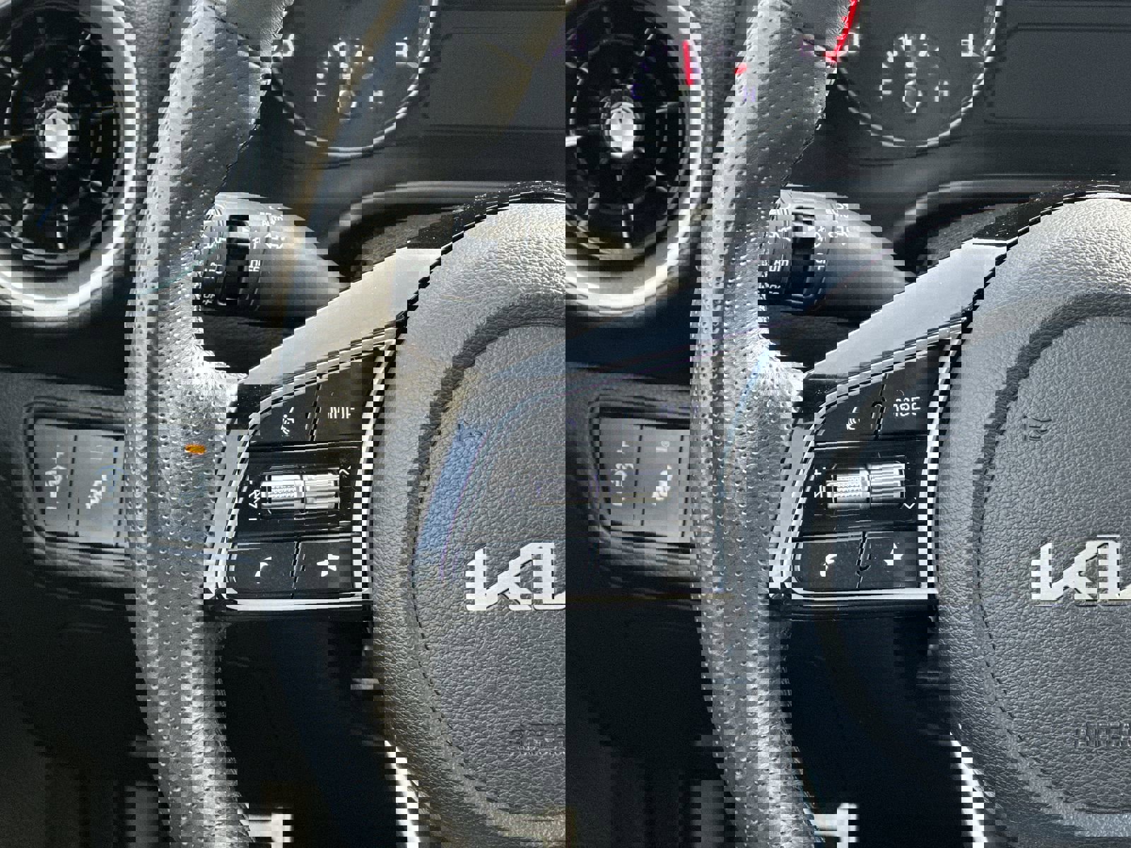 Used 2024 Kia Forte GT-Line w/ GT-Line Premium Package image 20