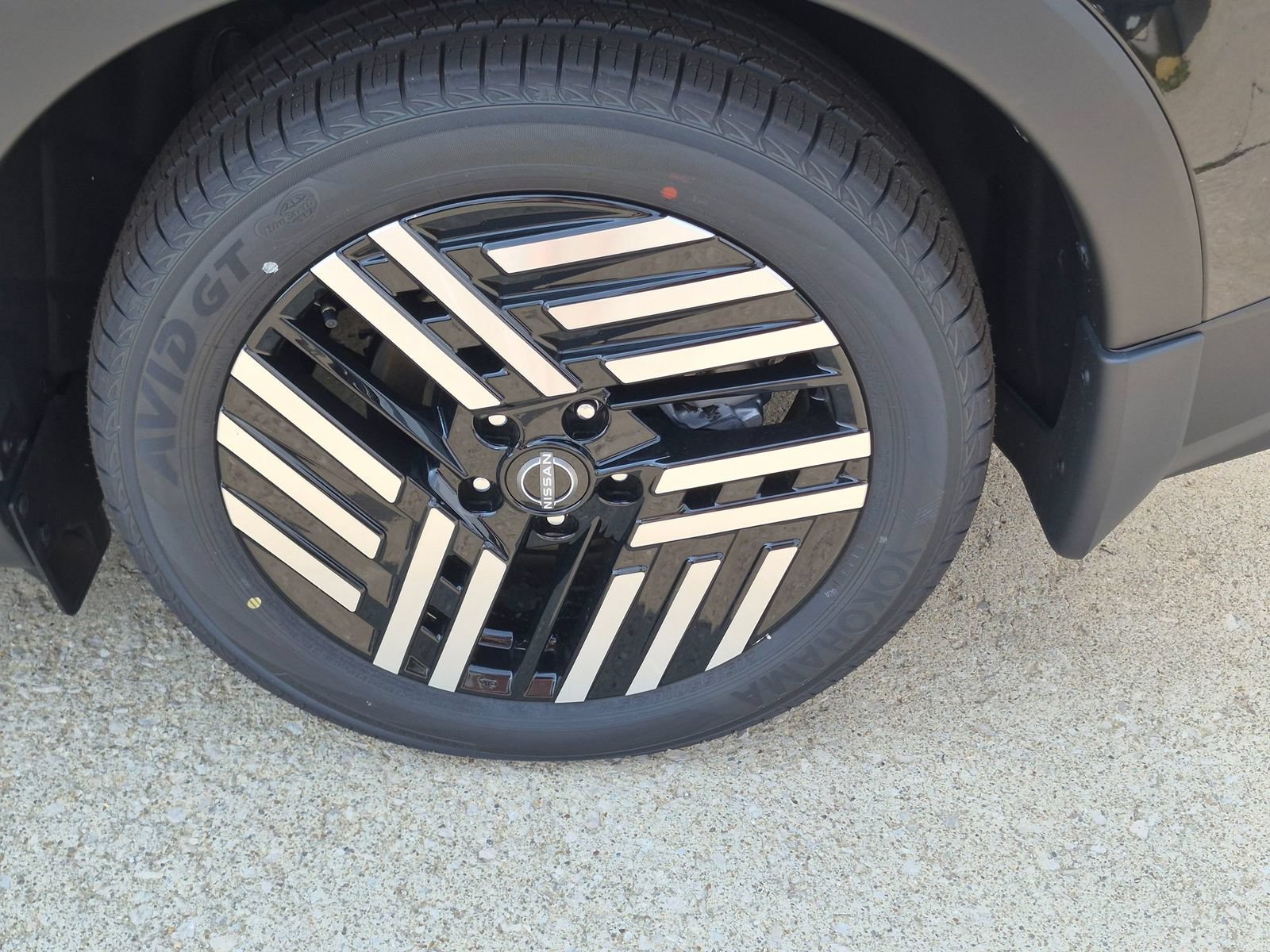 New 2026 Nissan Leaf SV+ w/ Floor Mat Package (SV+) FWD image 11
