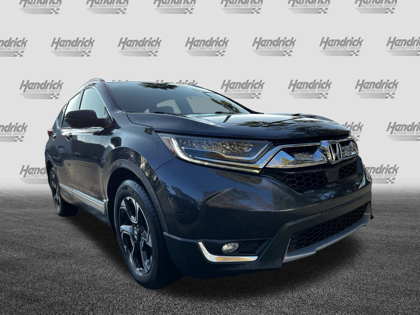 Used 2017 Honda CR-V Touring image 2