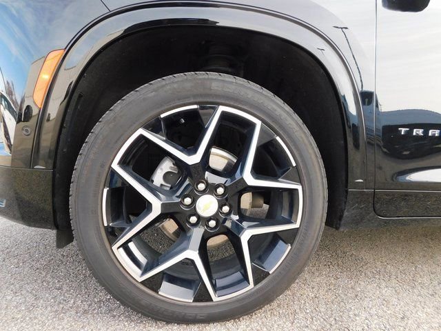 Used 2025 Chevrolet Traverse High Country w/ LPO, Floor Liner Package image 10