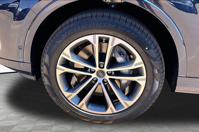 New 2026 Audi Q7 2.0T Premium AWD/4WD image 8