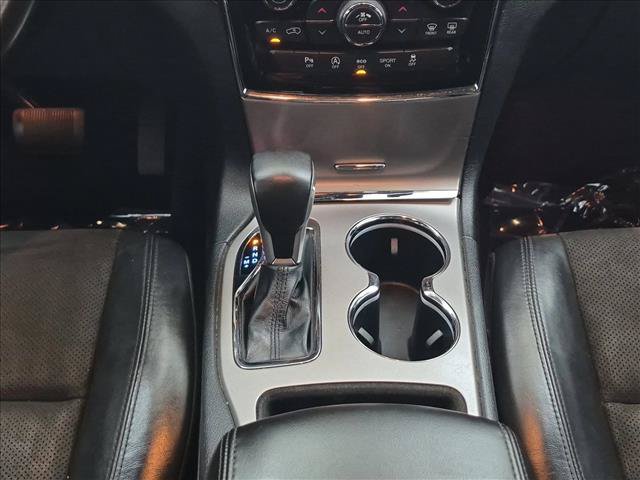 Used 2019 Jeep Grand Cherokee Laredo w/ Laredo X Package RWD image 12