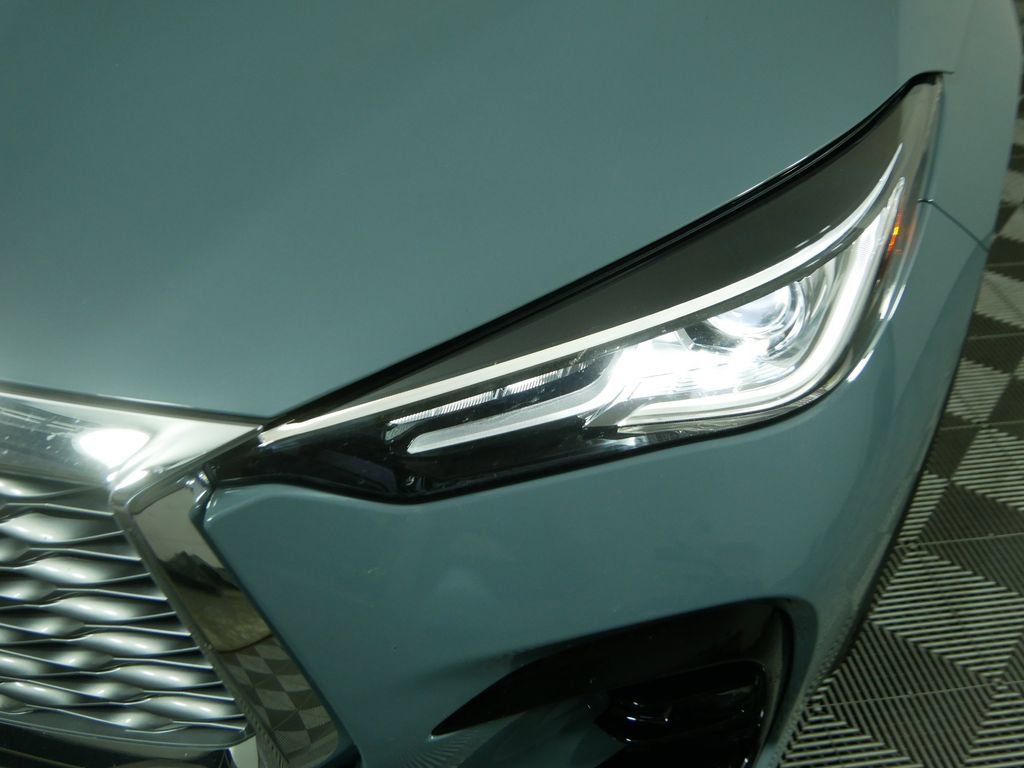 Certified 2025 INFINITI QX55 Luxe w/ Cargo Package image 10