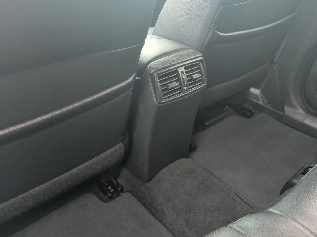 Used 2017 Nissan Rogue SL w/ SL Premium Package AWD/4WD image 18