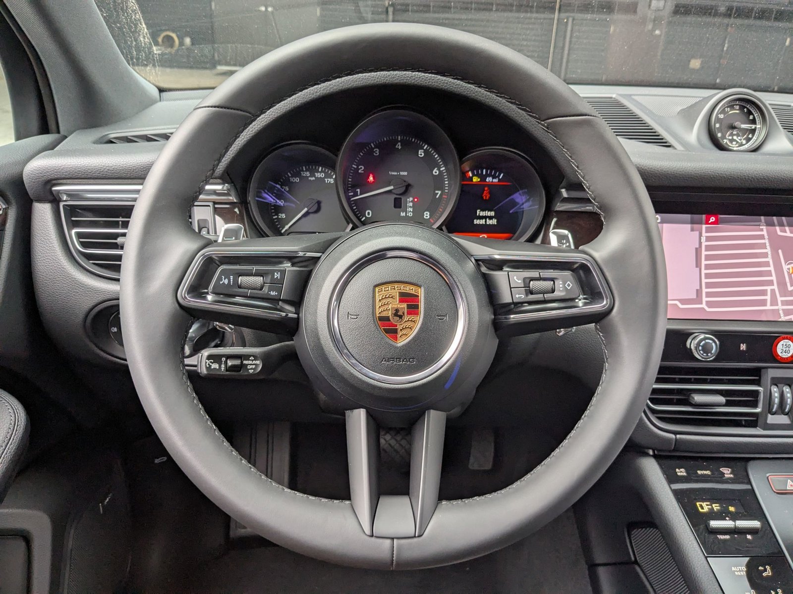 Certified 2026 Porsche Macan AWD/4WD image 16