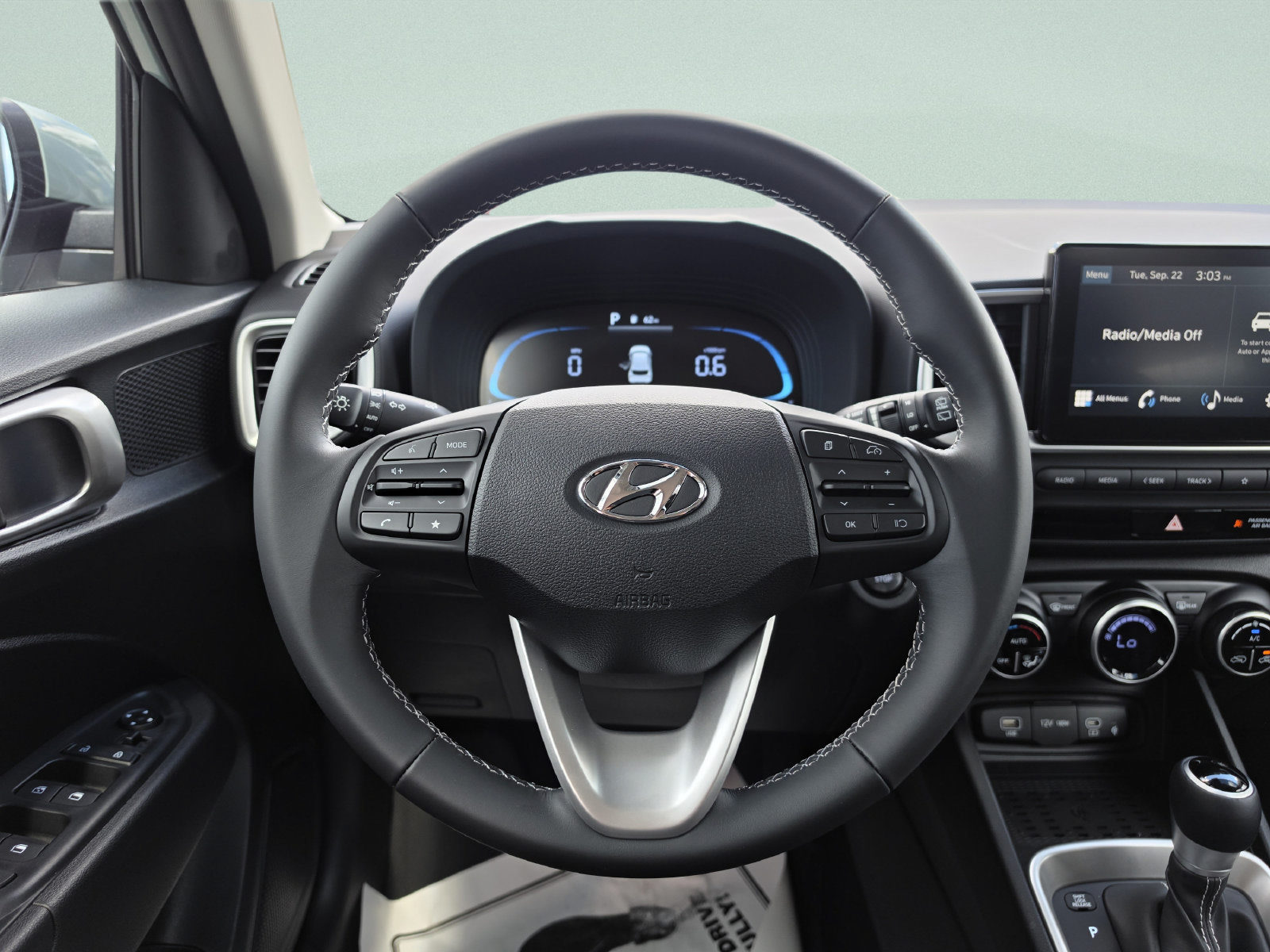 New 2026 Hyundai Venue SEL FWD image 16