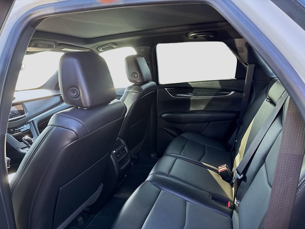 Used 2022 Cadillac XT5 Premium Luxury w/ Technology Package image 24