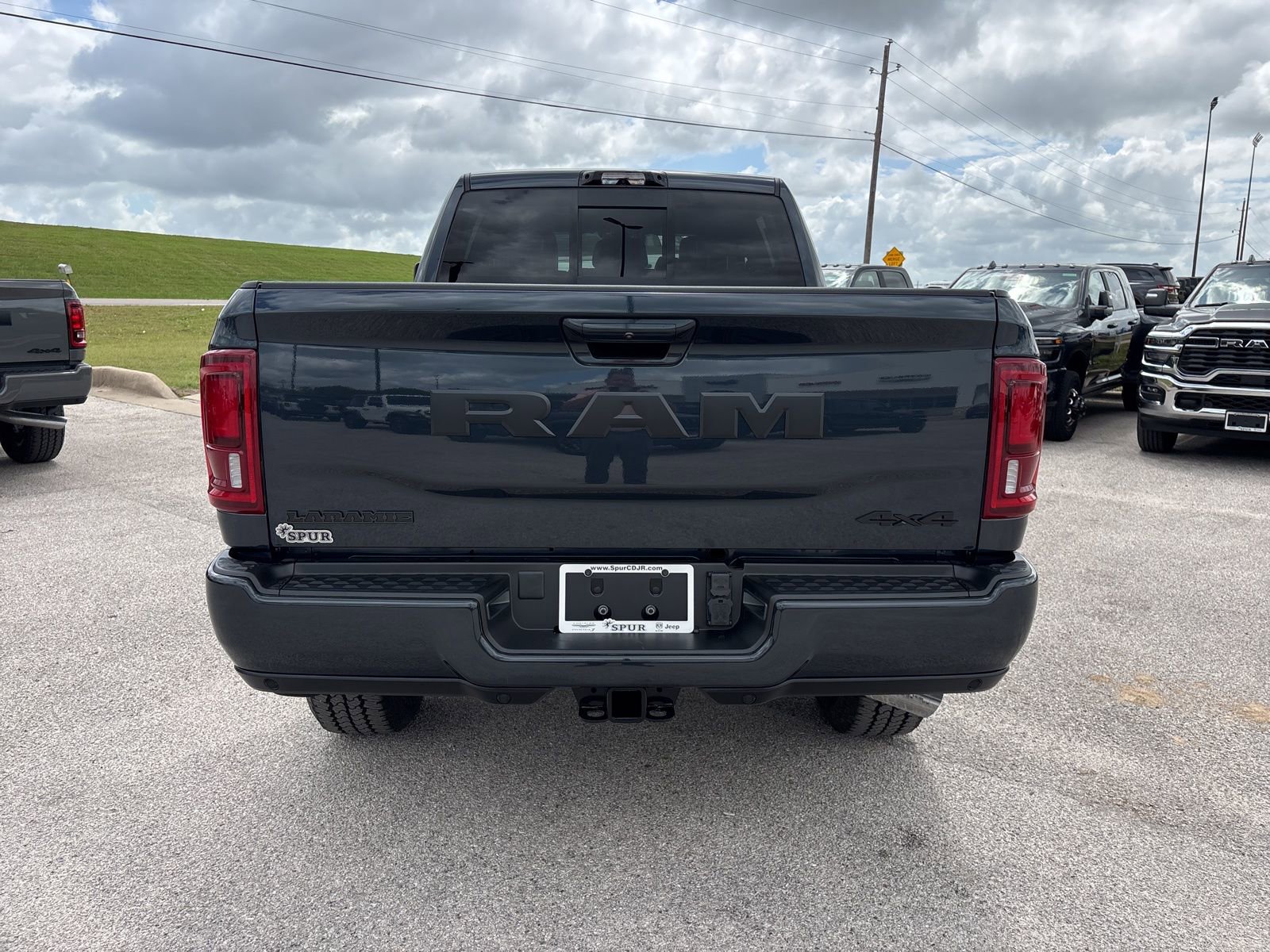 Used 2026 RAM 2500 Laramie AWD/4WD image 5