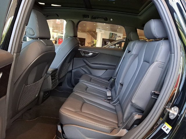 New 2026 Audi Q7 2.0T Premium AWD/4WD image 6