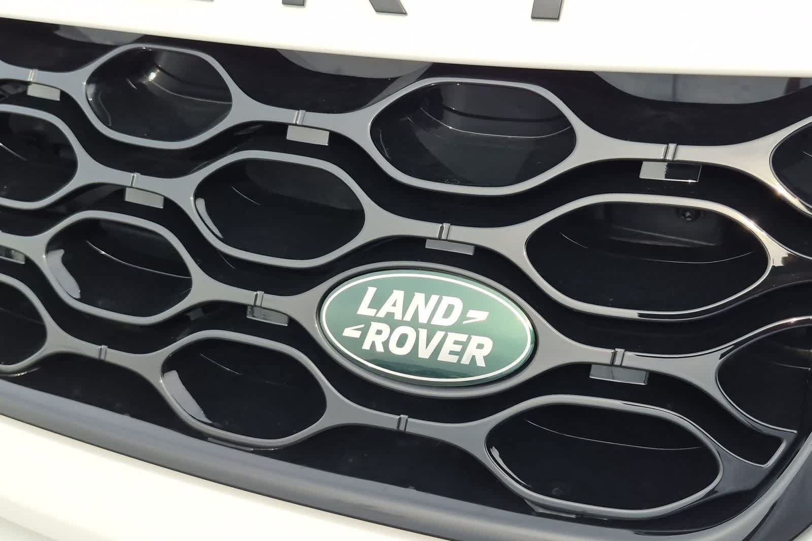 New 2026 Land Rover Discovery Sport Landmark AWD/4WD image 11