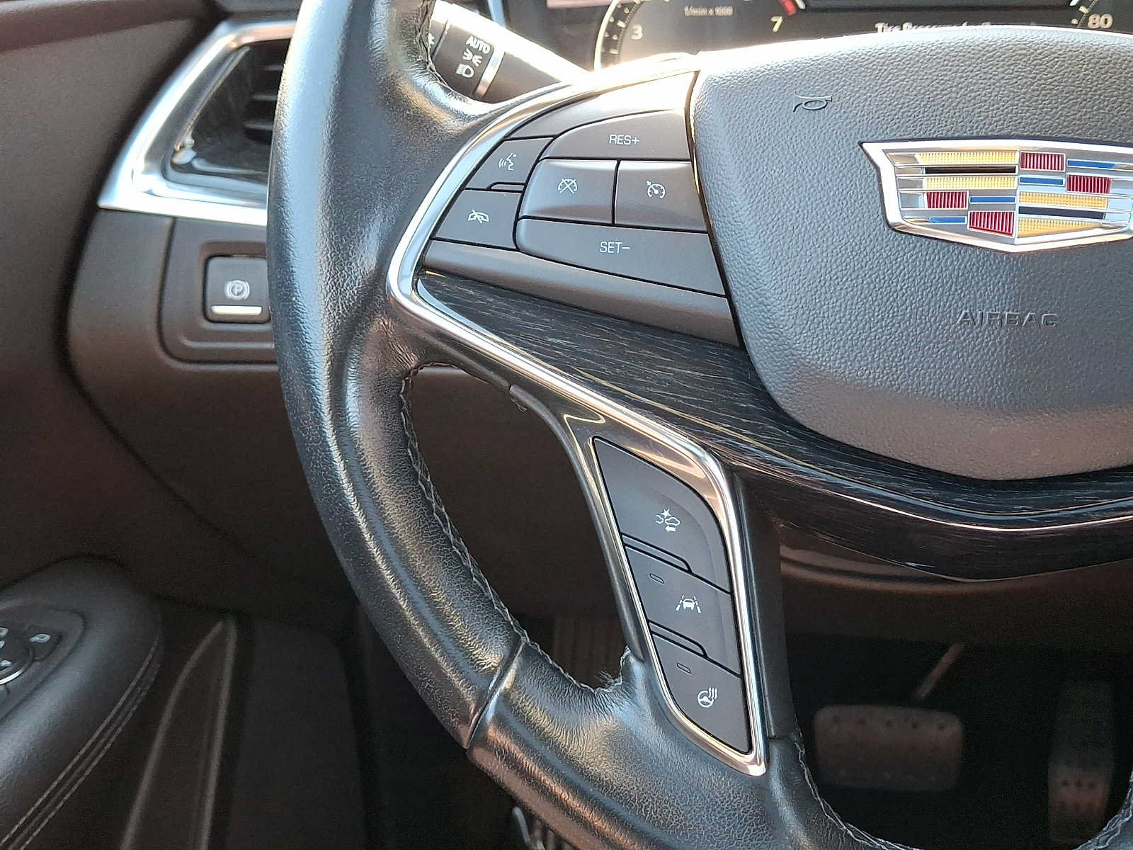 Used 2020 Cadillac XT5 Premium Luxury AWD/4WD image 28