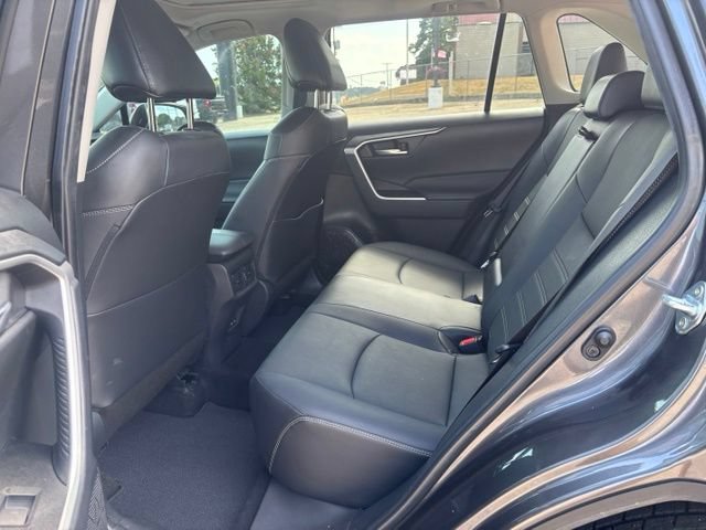 Used 2023 Toyota RAV4 XLE Premium FWD image 12