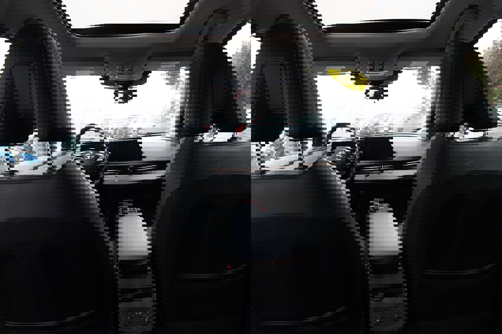 Used 2023 Nissan Ariya FWD image 15