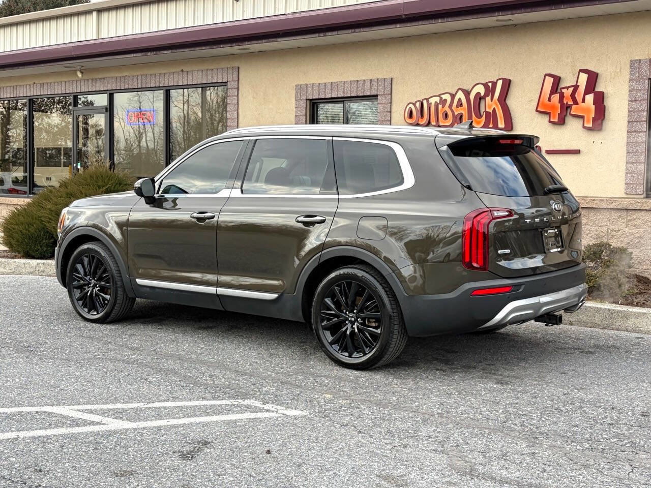 Used 2020 Kia Telluride SX w/ SX Prestige Package image 5