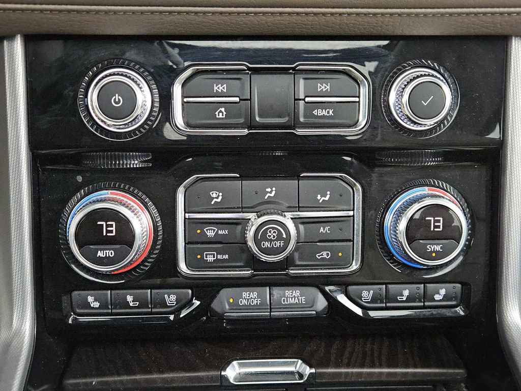 Used 2023 GMC Yukon Denali image 12
