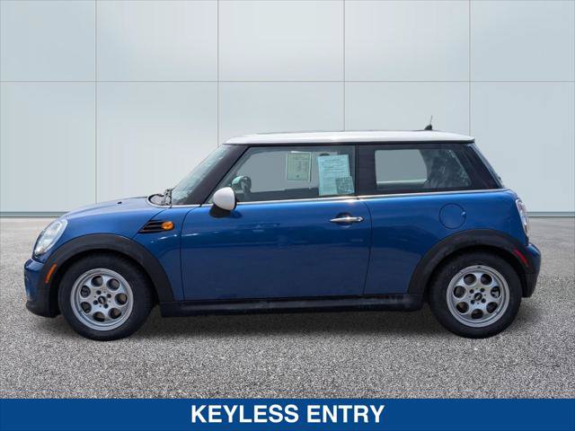 Used 2013 MINI Cooper Hardtop FWD image 2