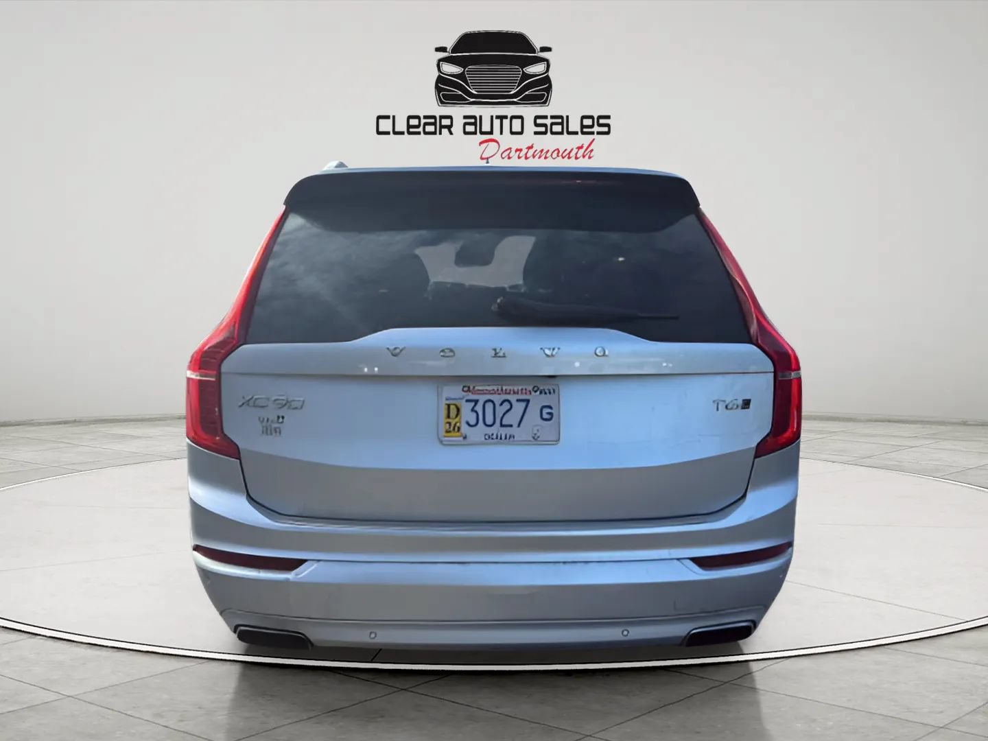 Used 2016 Volvo XC90 T6 Momentum w/ Momentum Plus Package AWD/4WD image 5