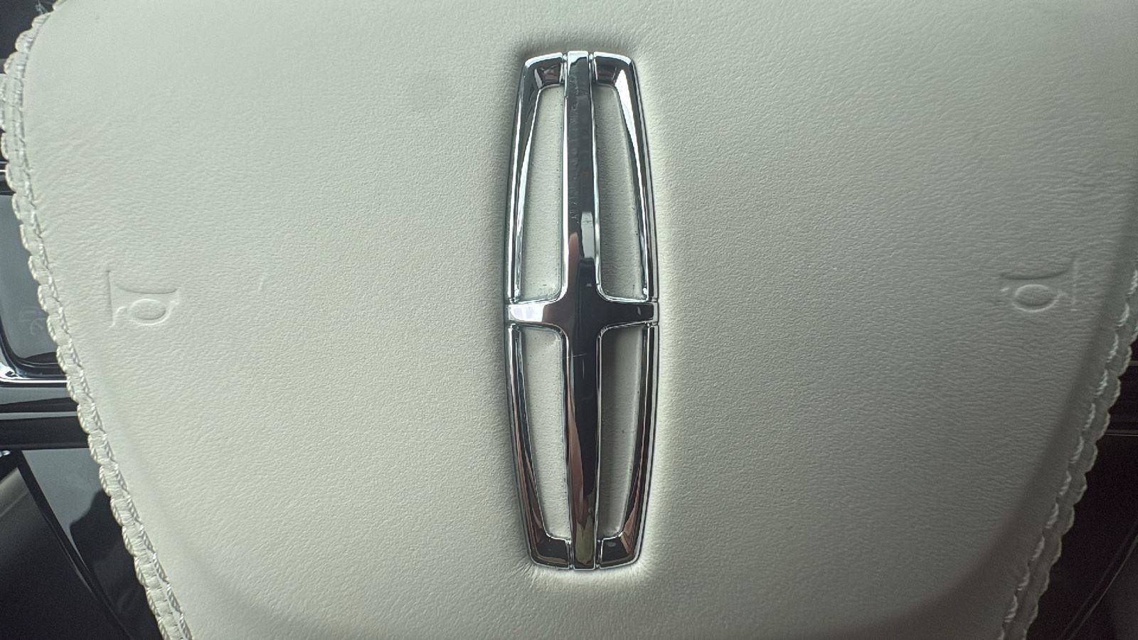 Used 2024 Lincoln Aviator Black Label AWD/4WD image 30