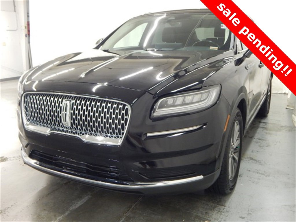 Used 2023 Lincoln Nautilus AWD w/ Premium Package image 7