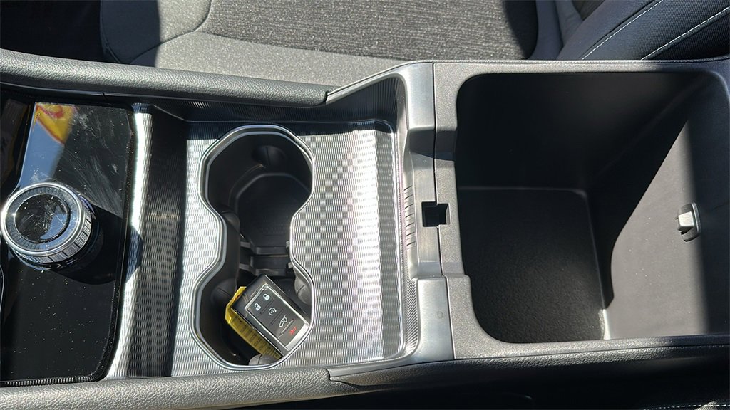 New 2025 Jeep Grand Cherokee Laredo X w/ Luxury Tech Group I image 23