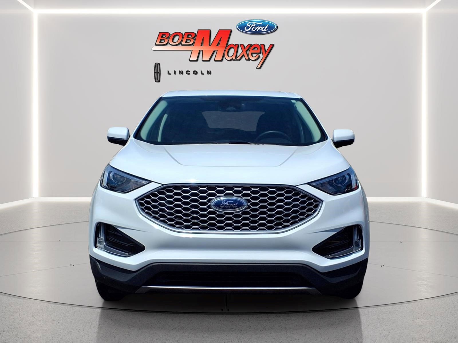 Used 2023 Ford Edge SEL w/ Convenience Package AWD/4WD image 2