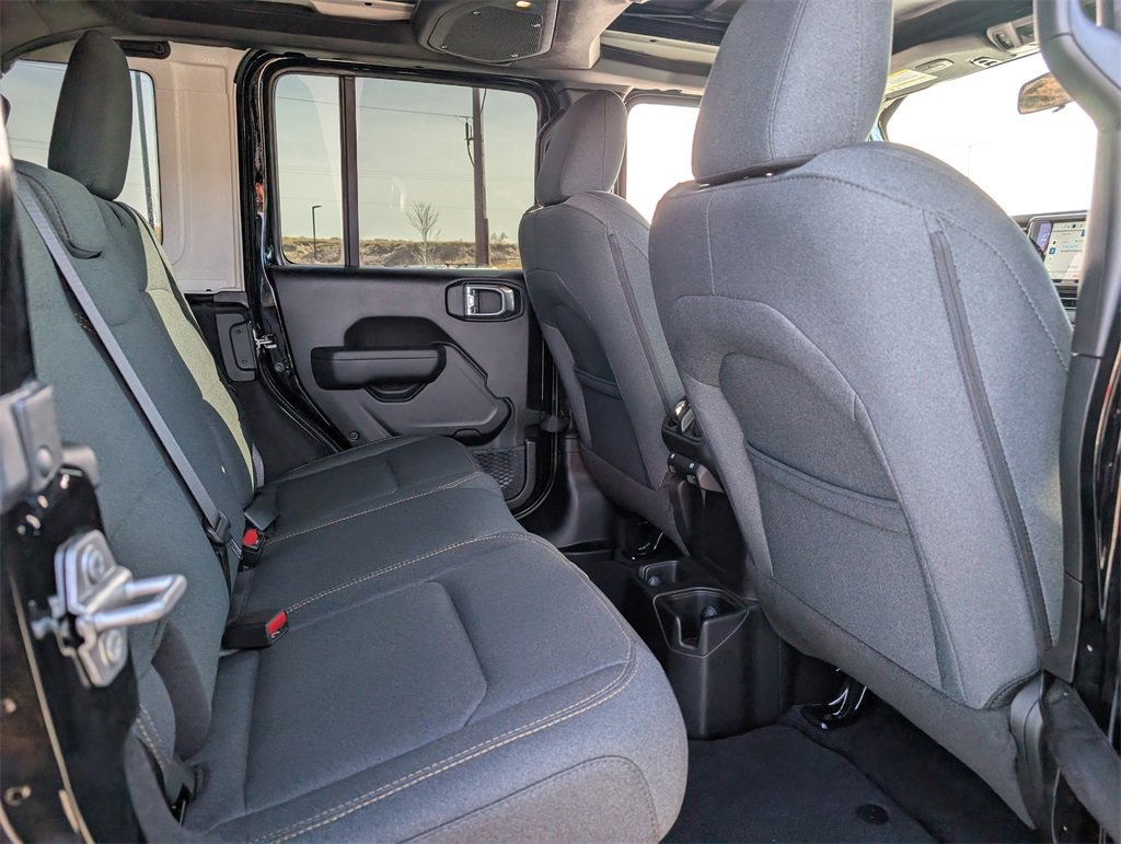 Used 2025 Jeep Wrangler Sport S image 22