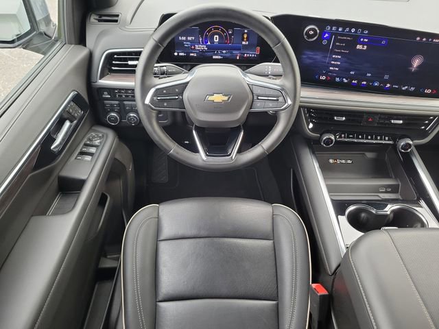 Certified 2025 Chevrolet Suburban Premier AWD/4WD image 22