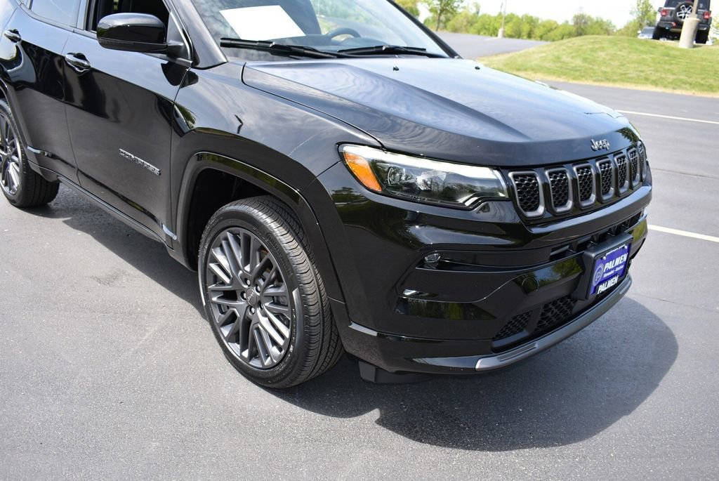 Used 2024 Jeep Compass Limited w/ High Altitude Package AWD/4WD image 2