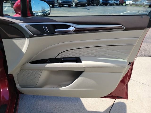 Used 2017 Ford Fusion Platinum FWD image 25