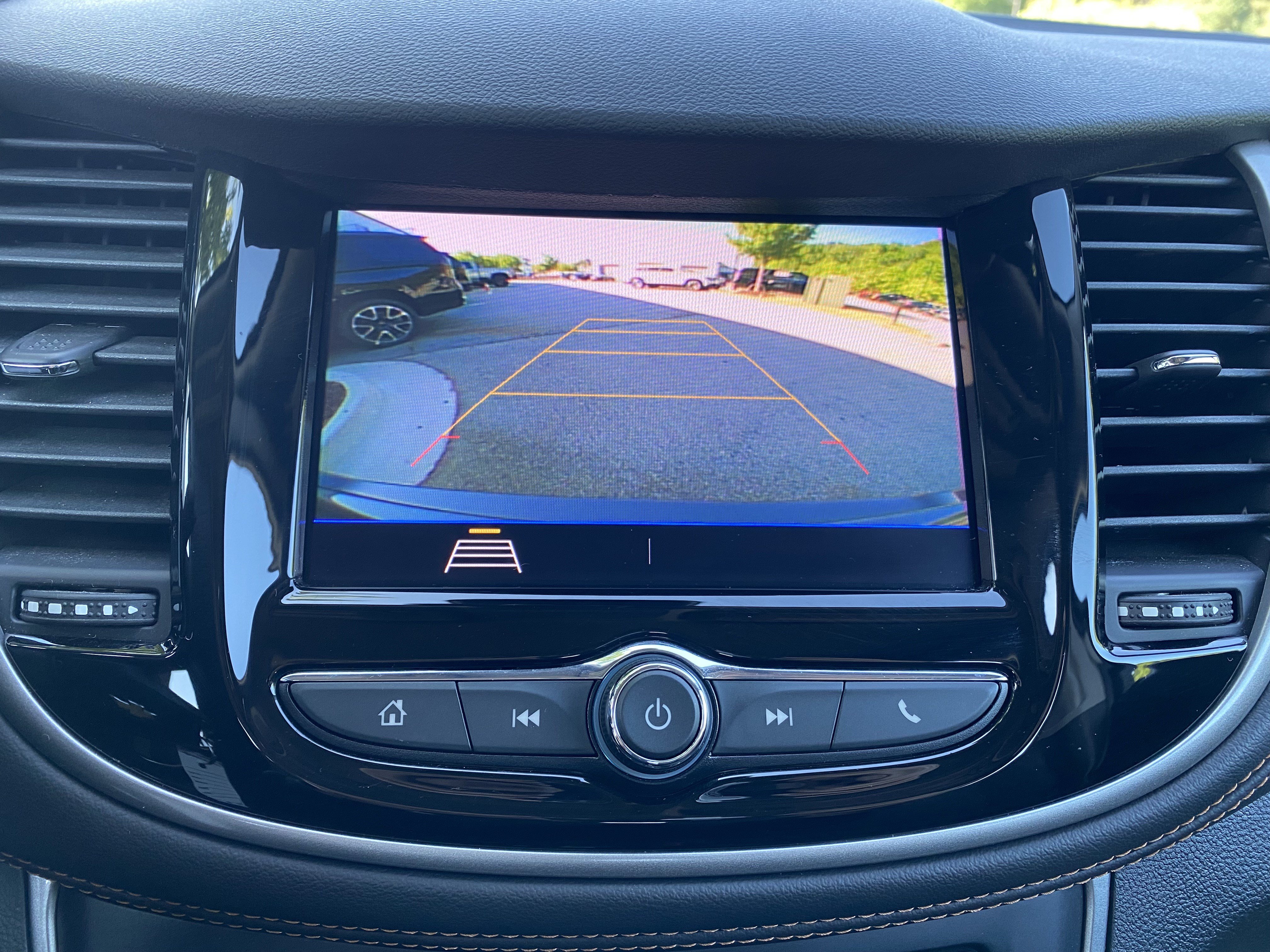 Used 2020 Chevrolet Trax LS FWD image 26