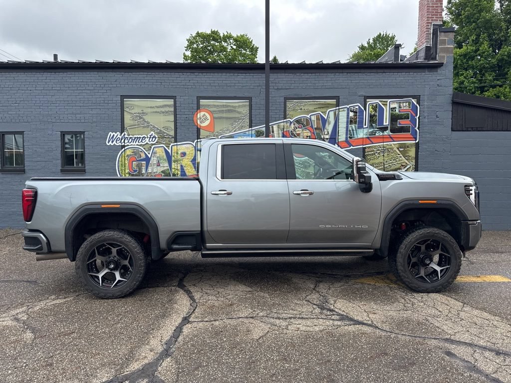 Used 2024 GMC Sierra 2500 Denali Ultimate w/ Snow Plow Prep/Camper Package AWD/4WD image 33