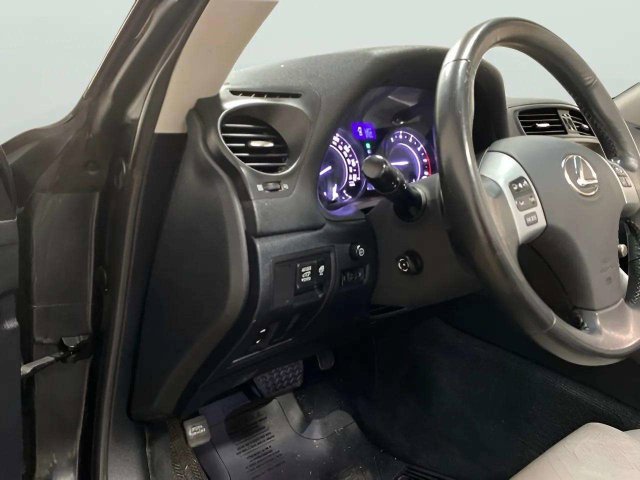 Used 2011 Lexus IS 350C w/ Luxury Pkg RWD image 18