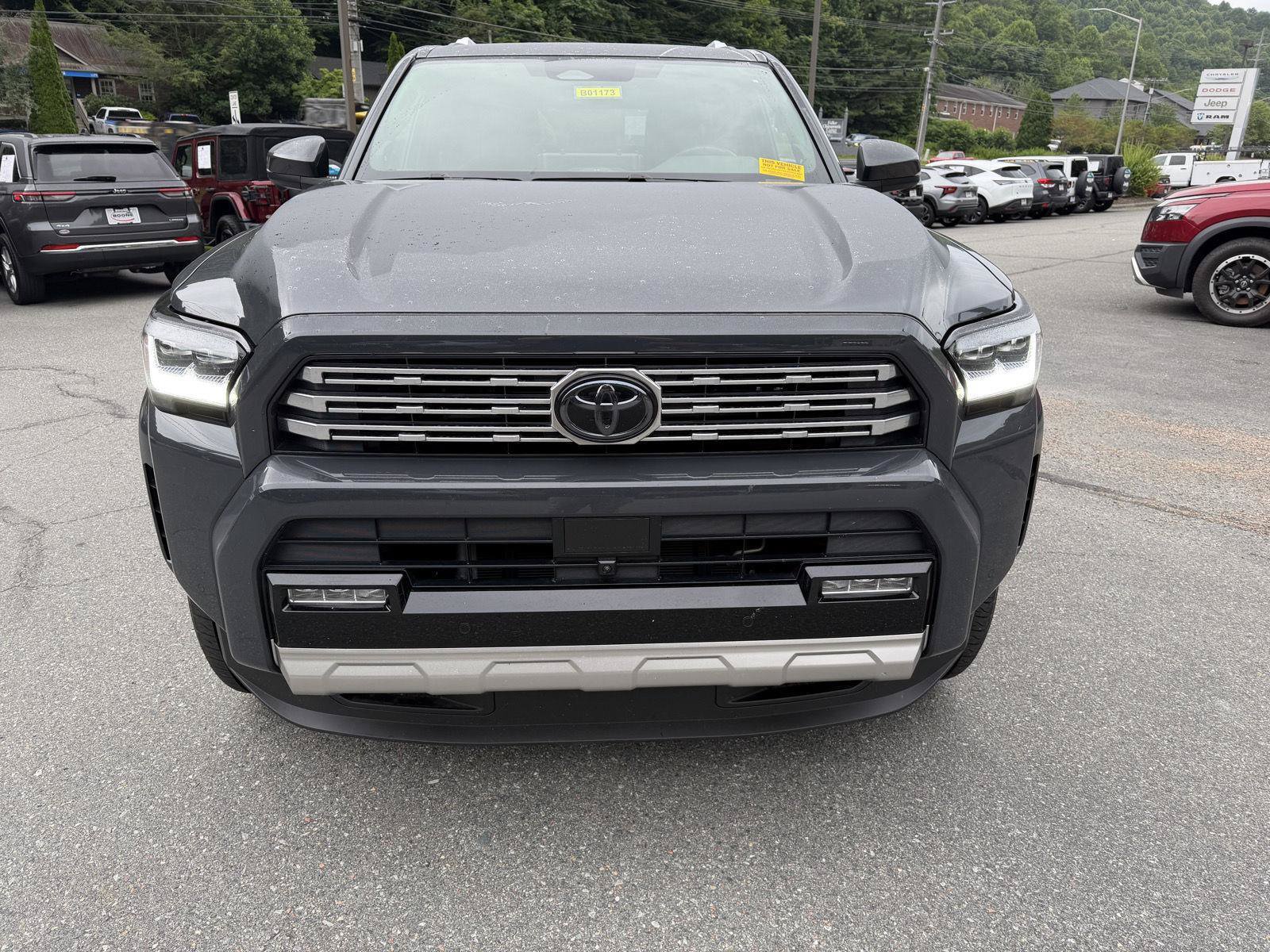 Used 2025 Toyota 4Runner Limited AWD/4WD image 44