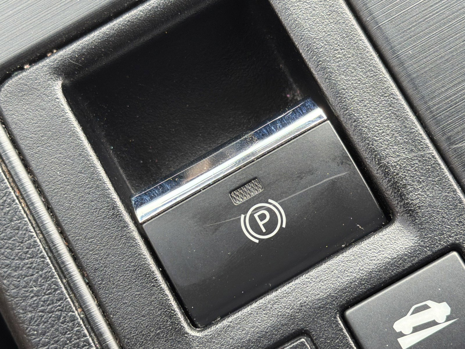 Used 2017 Subaru Legacy 3.6R Limited image 30