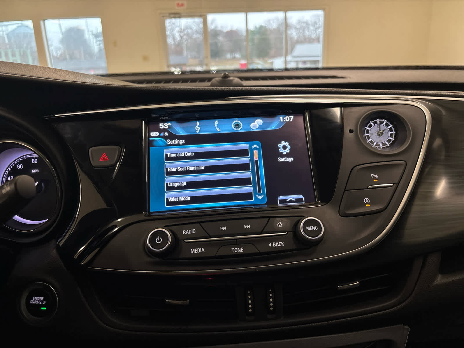 Used 2019 Buick Envision Essence image 36