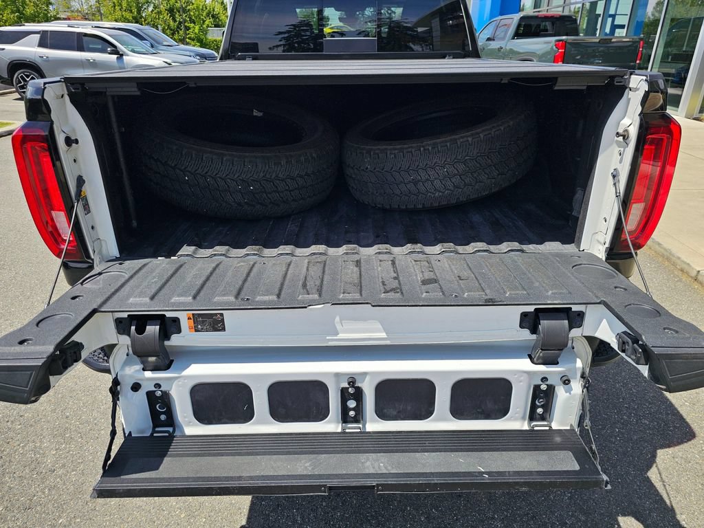 Used 2021 GMC Sierra 3500 Denali w/ Denali Ultimate Package AWD/4WD image 13