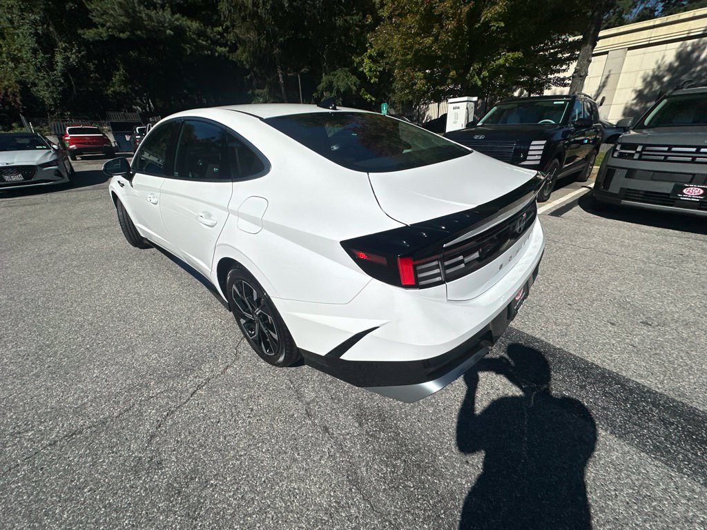 Used 2025 Hyundai Sonata SEL AWD/4WD image 4