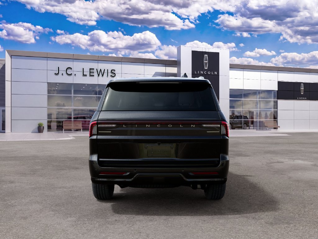 New 2027 Lincoln Navigator Reserve AWD/4WD image 5