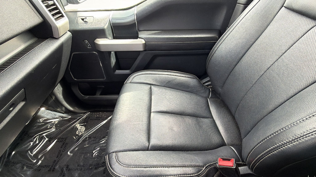 Used 2019 Ford F150 Lariat w/ Equipment Group 502A Luxury AWD/4WD image 12
