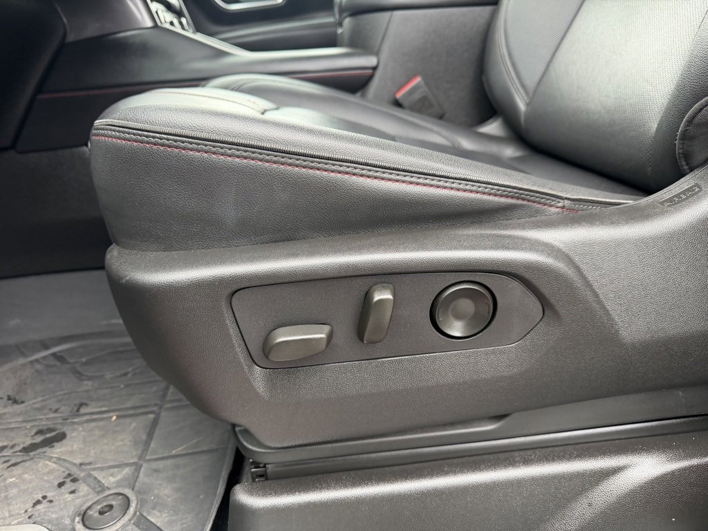 Used 2024 Chevrolet Tahoe RST w/ Luxury Package image 15