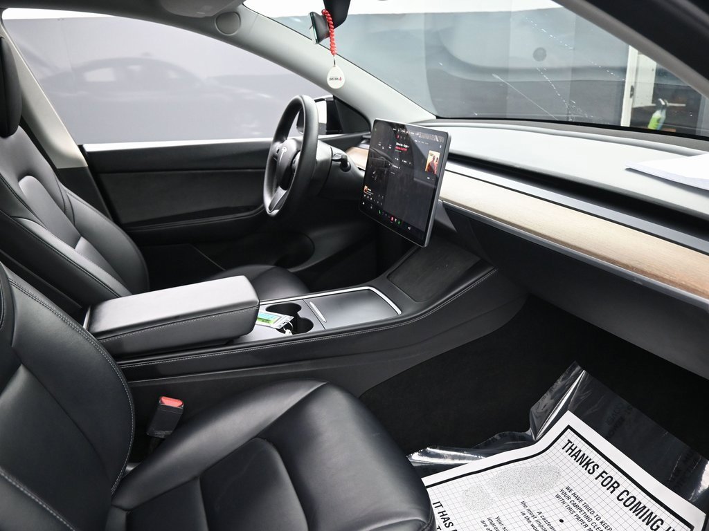 Used 2022 Tesla Model Y Performance image 36