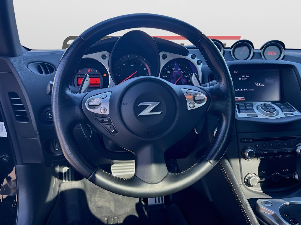 Used 2020 Nissan 370Z Touring Sport RWD image 11