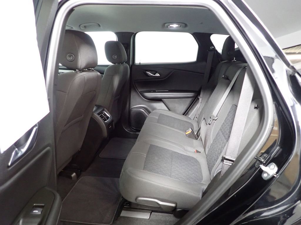 Used 2021 Chevrolet Blazer LT image 27